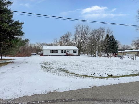 2045 Yeager Street Port Huron City MI 48060