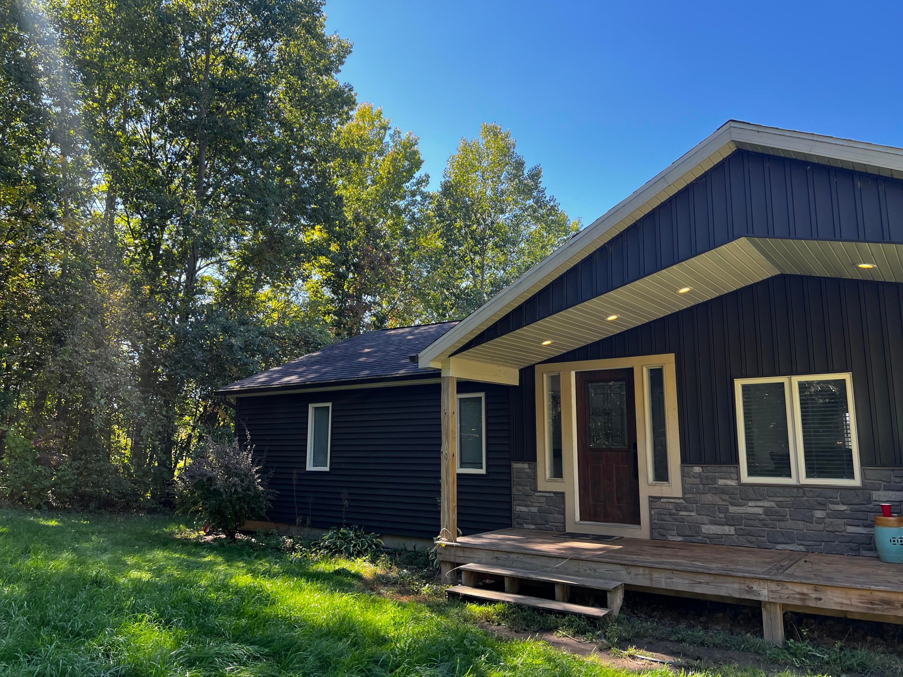 1504 Devries Drive