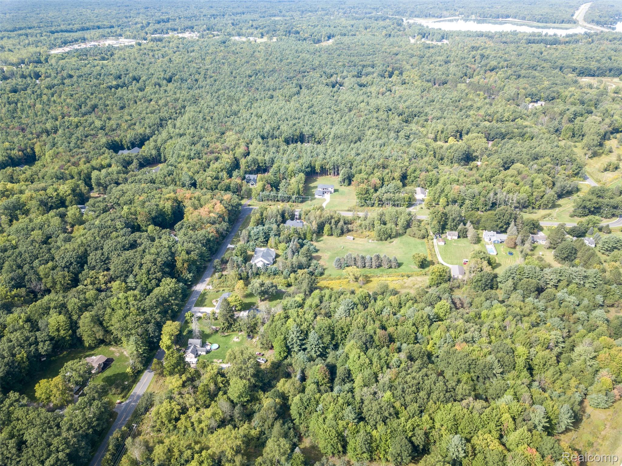 2140 N 5 Mile Road