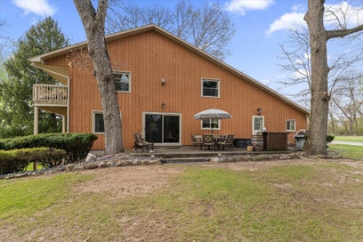 70328 Lakeview Drive Ontwa Township MI 49112