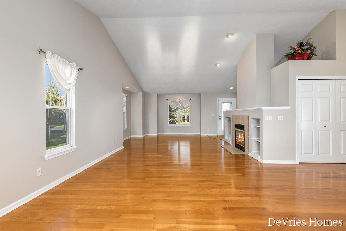 3774 Rain Tree Avenue 9