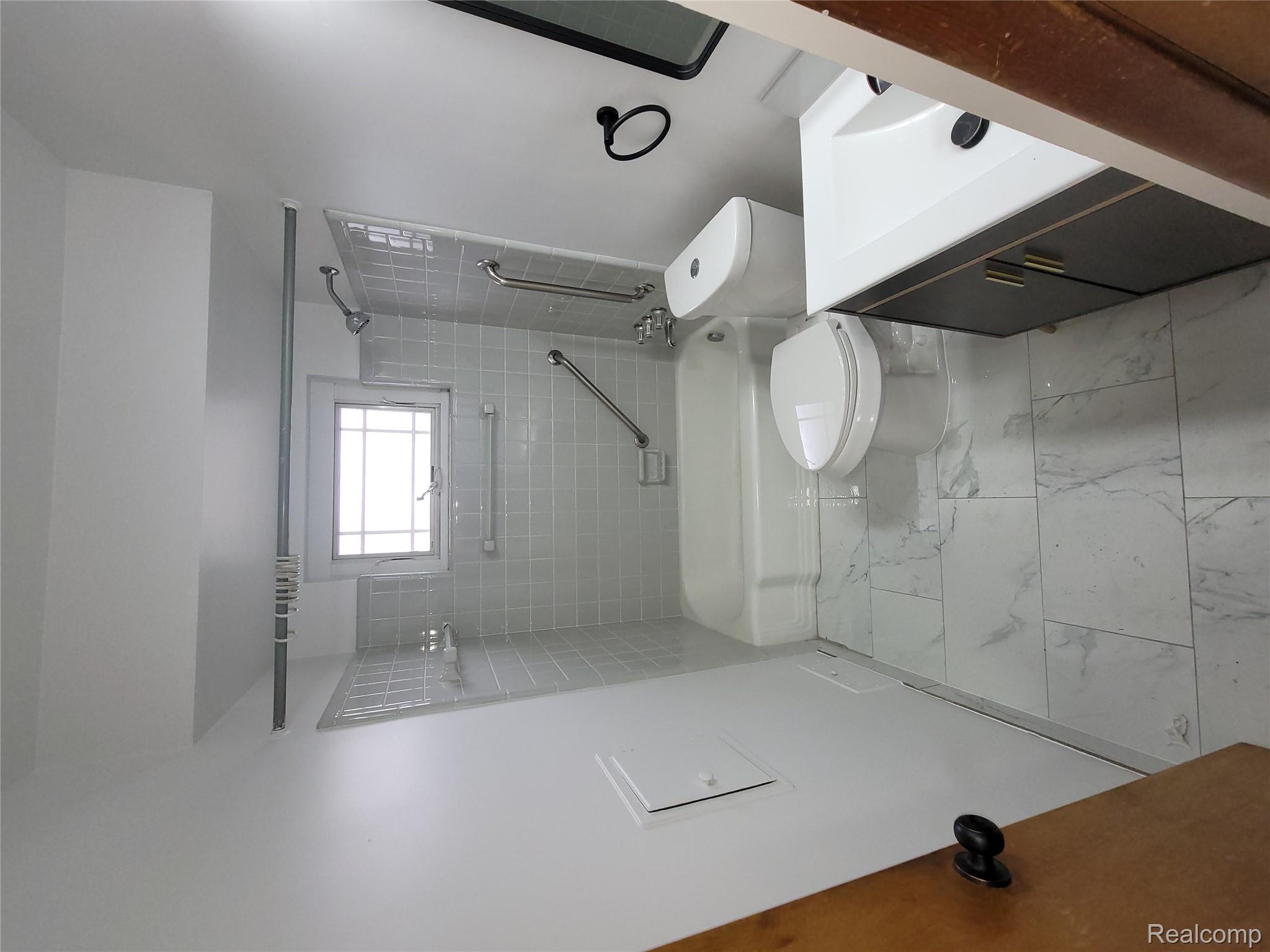 1641 Fairview Avenue