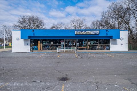 7570 Cooley Lake Road Waterford Charter Township MI 48327