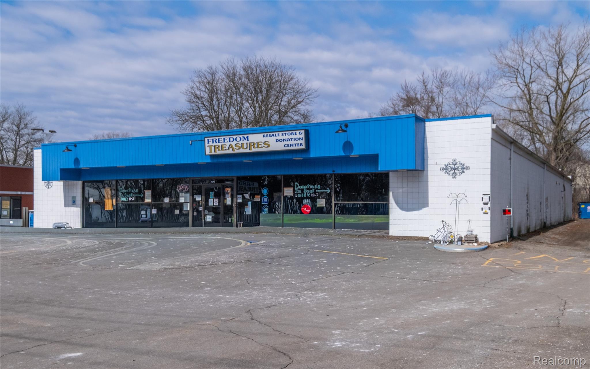 7570 Cooley Lake Road