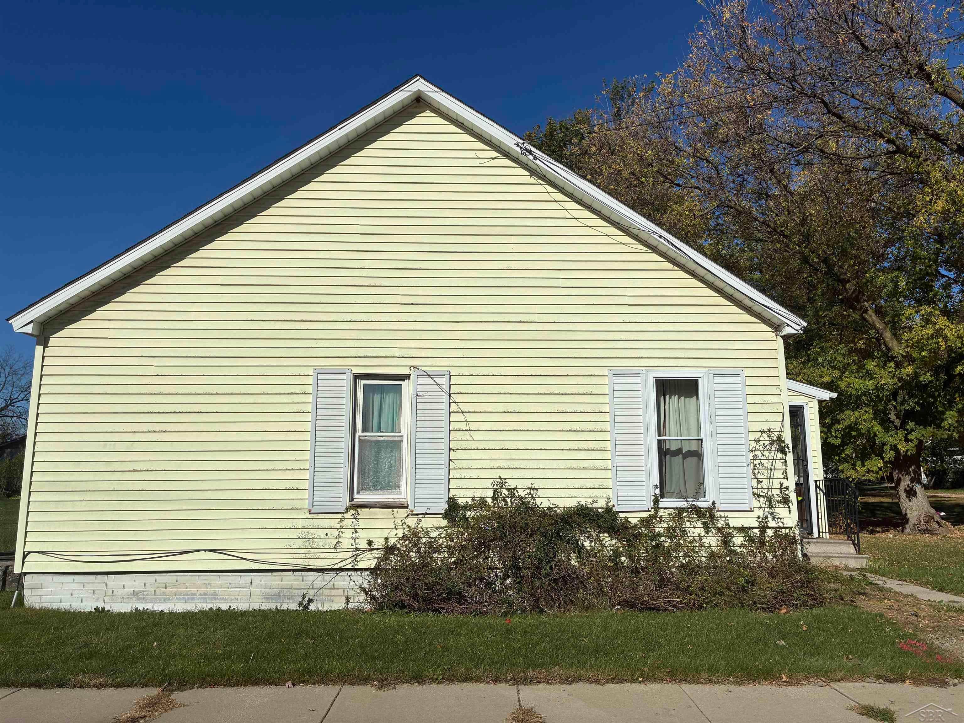 204 Macomber Avenue
