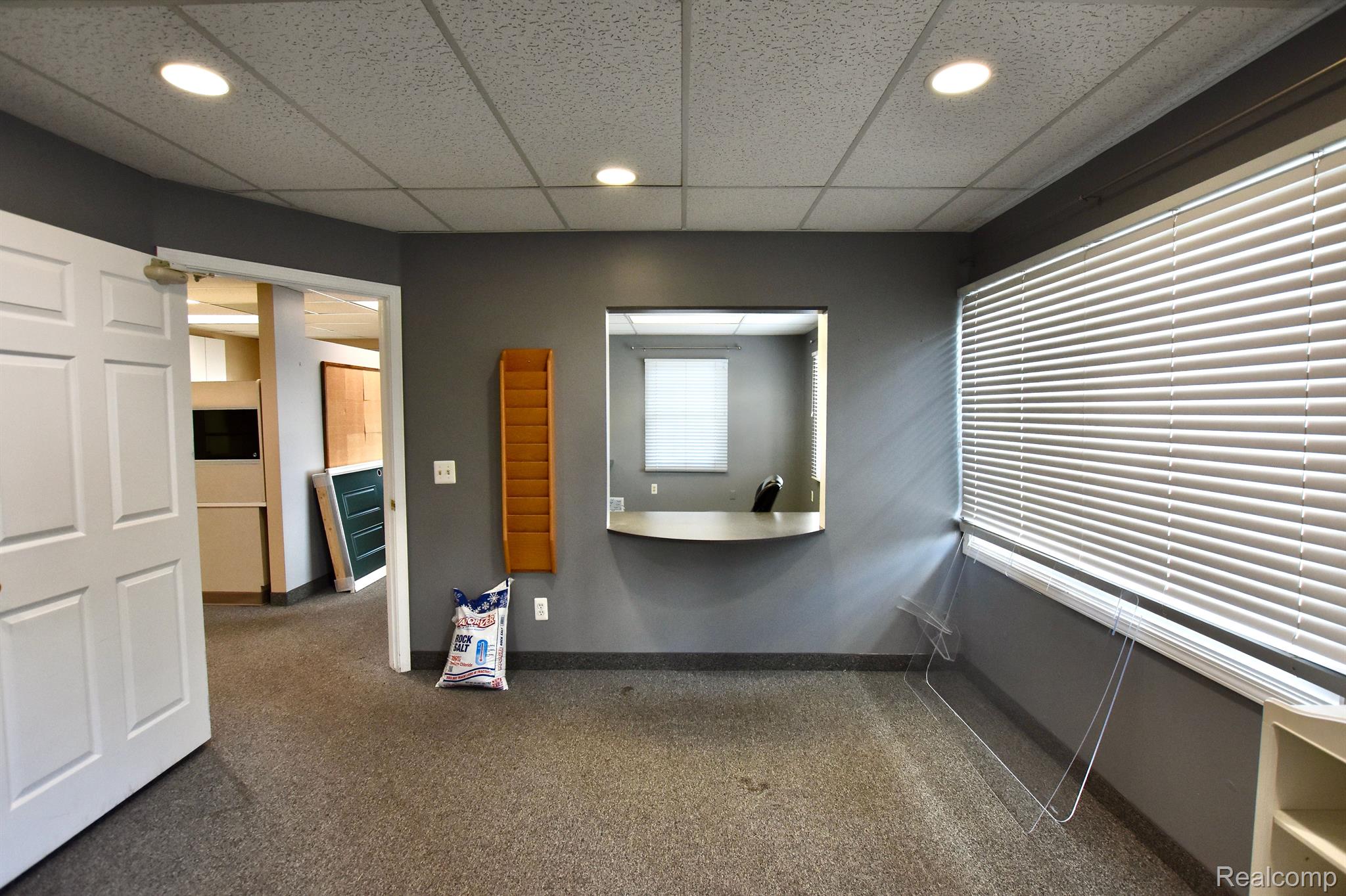 9313 N HAGGERTY Road 9333