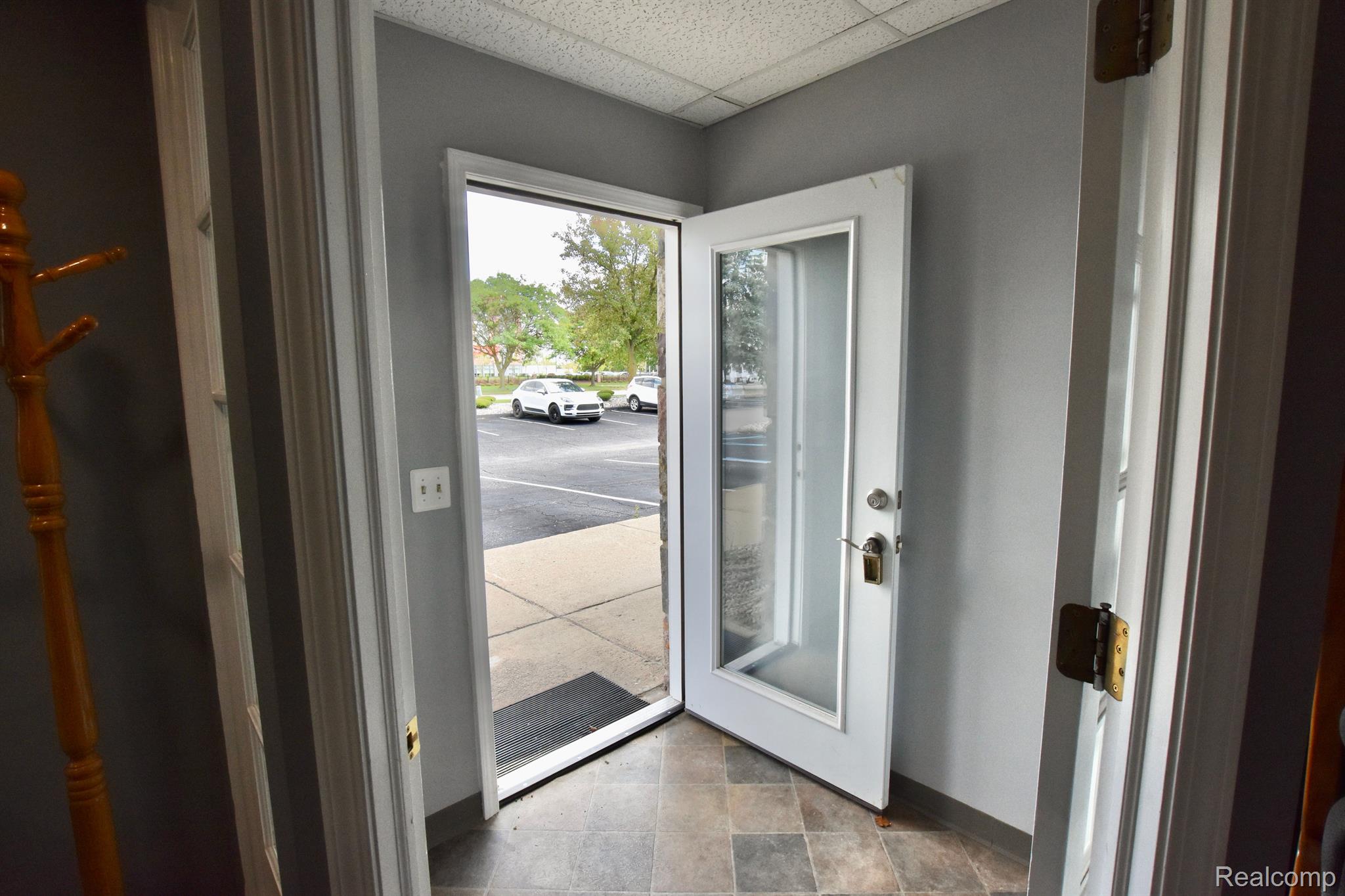 9313 N HAGGERTY Road 9333