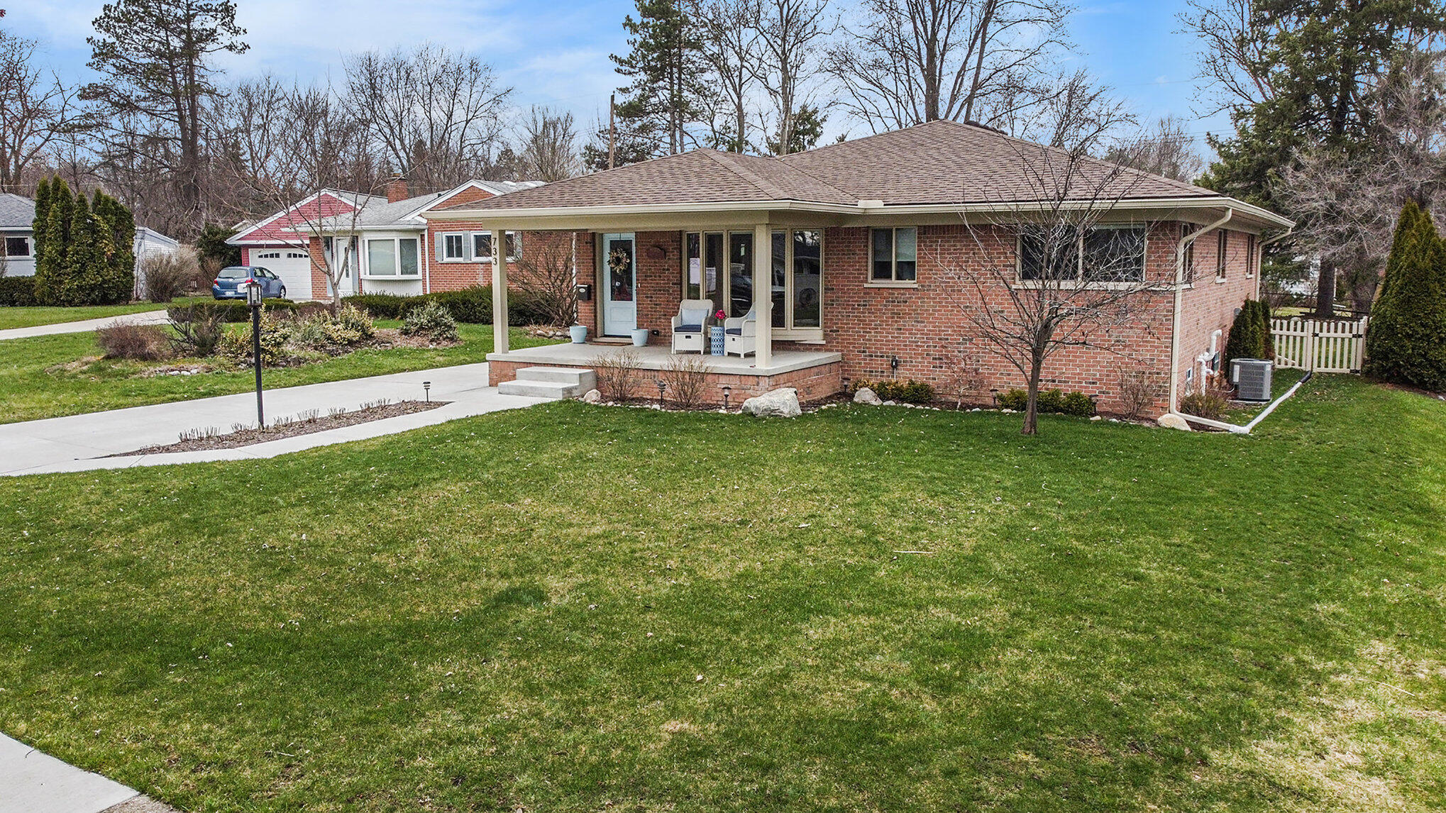 733 Manordale Court