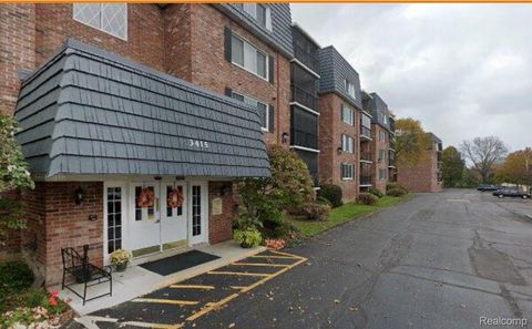 3415 Benjamin Avenue 505 Royal Oak City MI 48073