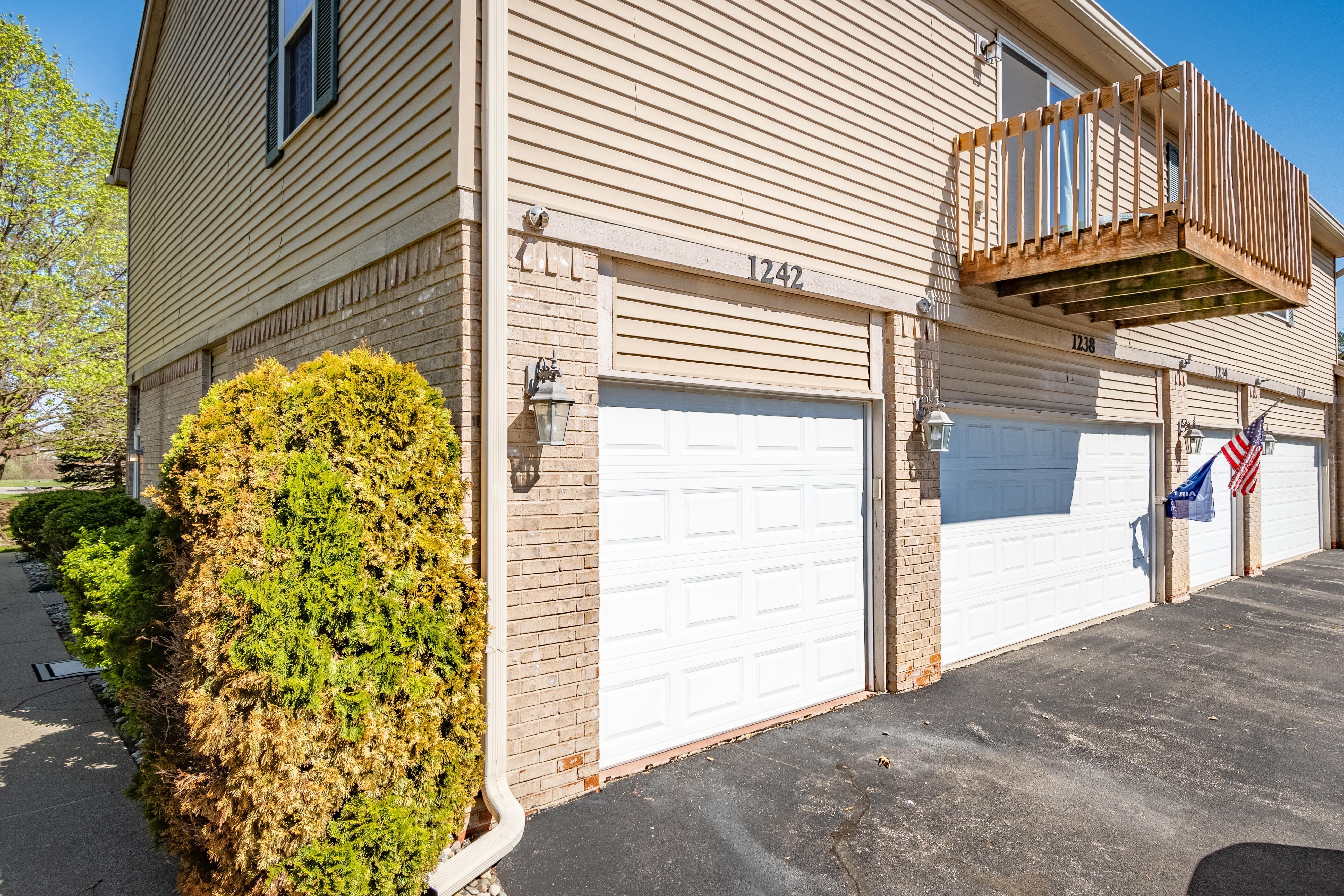 1242 BAY