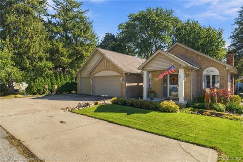 Photo of 5261 S Locustwood Avenue, Fort Gratiot Charter Township, MI 48059 (MLS # 20261083014)