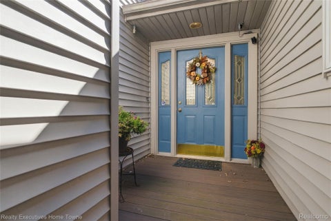 Tiny photo for 5261 S Locustwood Avenue, Fort Gratiot Charter Township, MI 48059 (MLS # 20261083014)