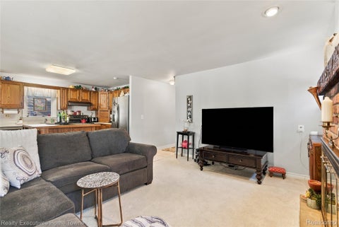 Tiny photo for 5261 S Locustwood Avenue, Fort Gratiot Charter Township, MI 48059 (MLS # 20261083014)