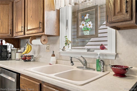 Tiny photo for 5261 S Locustwood Avenue, Fort Gratiot Charter Township, MI 48059 (MLS # 20261083014)