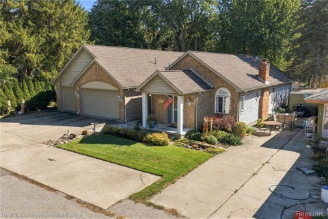 Tiny photo for 5261 S Locustwood Avenue, Fort Gratiot Charter Township, MI 48059 (MLS # 20261083014)