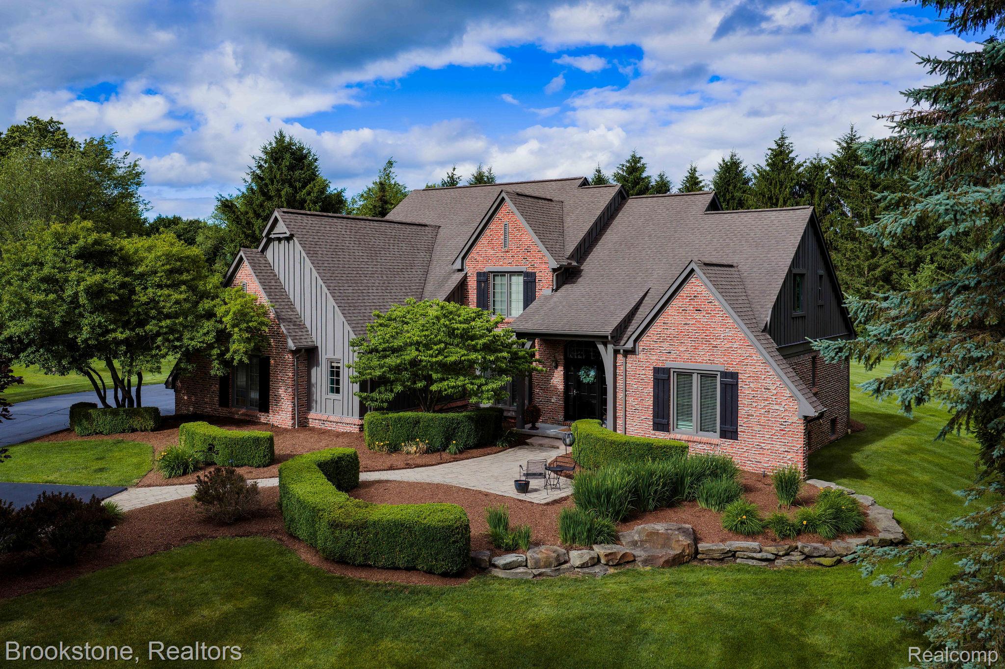7768 Somerhill Lane