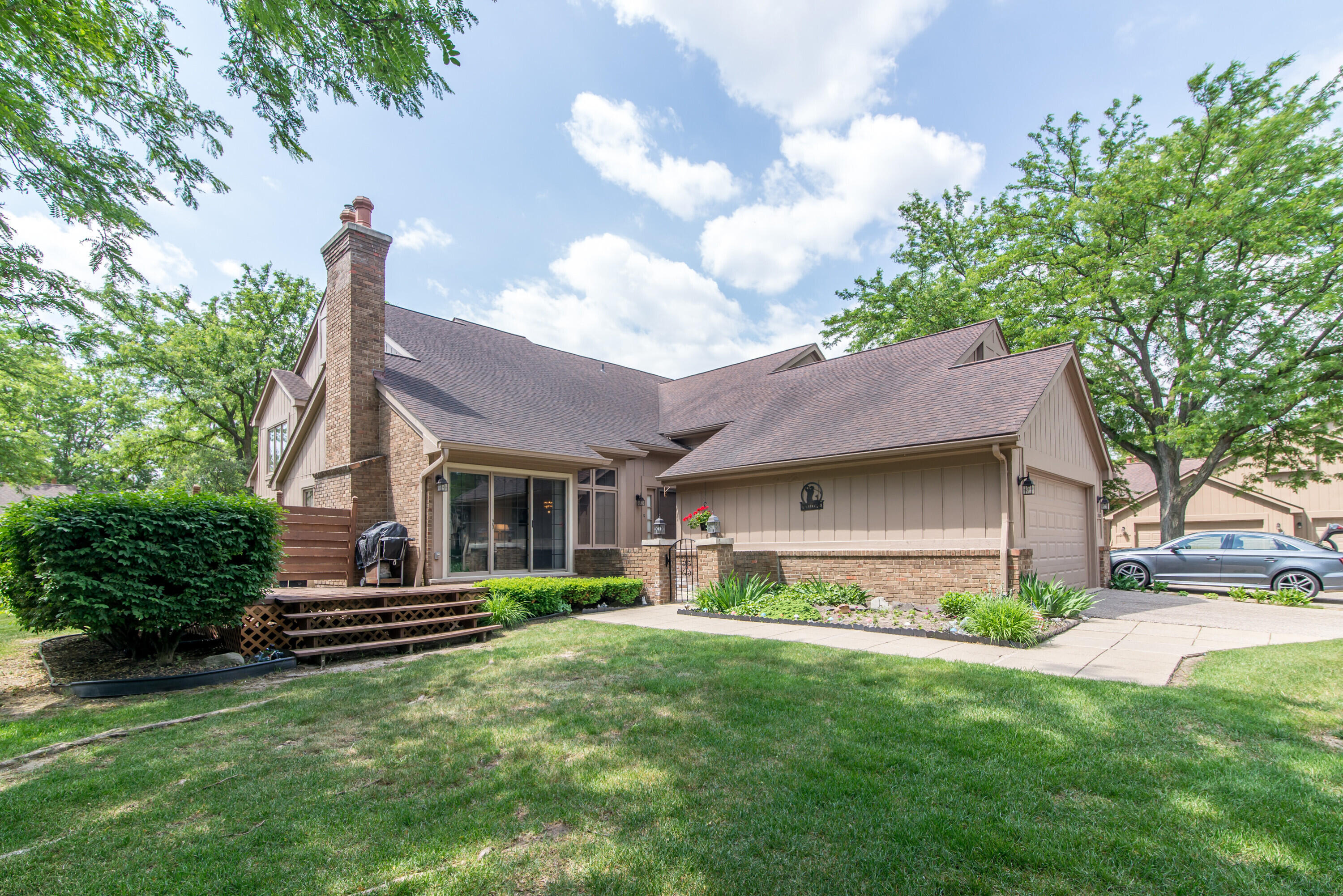37648 N Laurel Park Drive 63