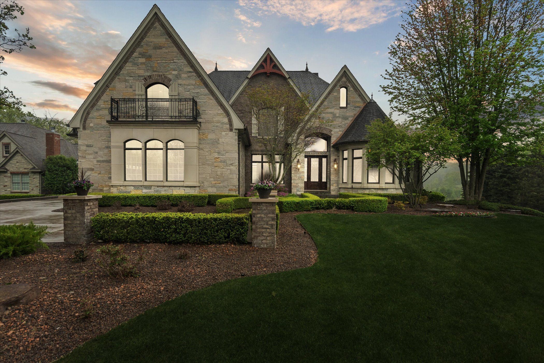 3158 ASPEN RIDGE Court