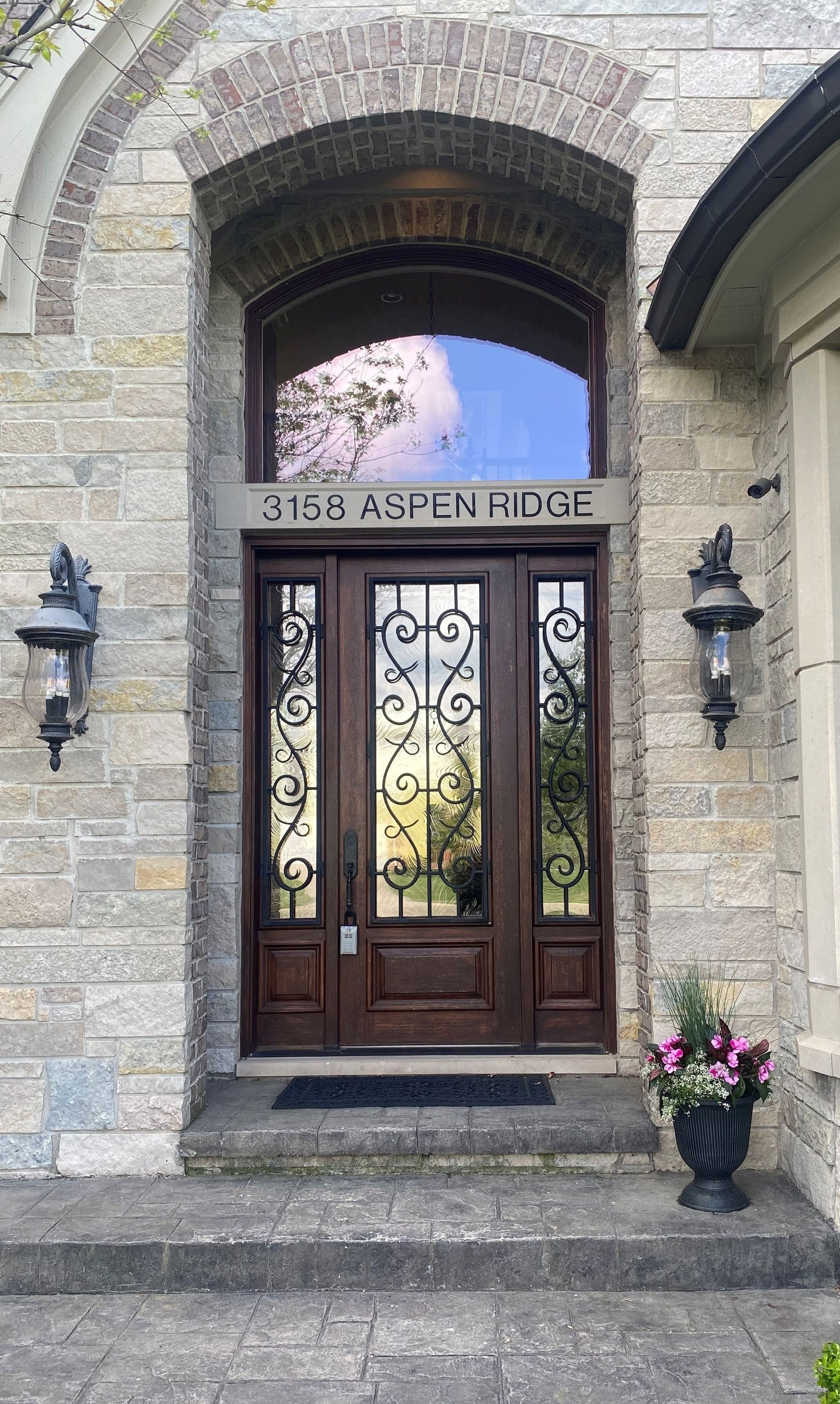3158 ASPEN RIDGE Court