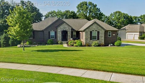 900 Watersmeet Drive Oxford Charter Township MI 48371