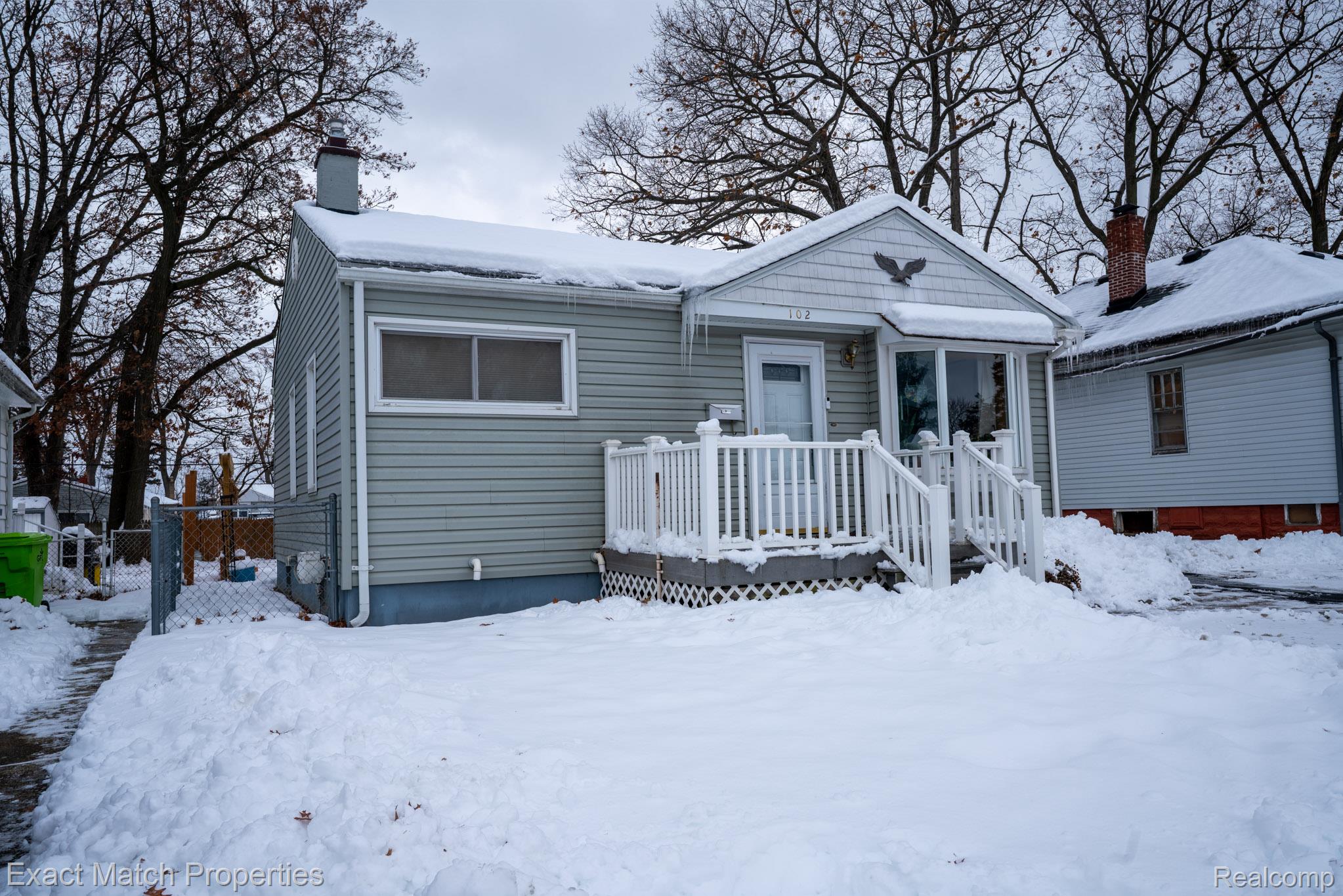 102 E Cornell Avenue