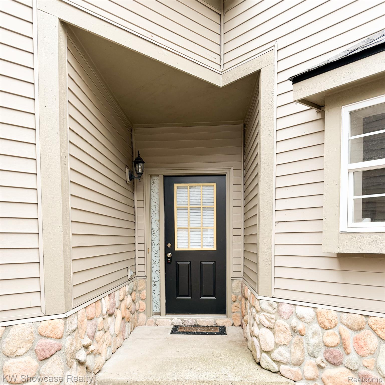 4509 Alexander Pines Drive