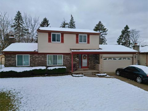 29713 Mackenzie Circle W Warren City MI 48092