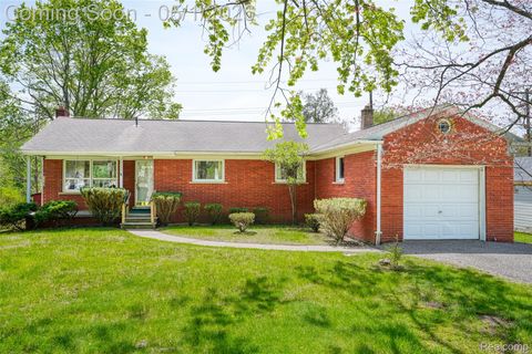 Photo of 29225 Grove Street, Livonia City, MI 48154 (MLS # 20261029015)
