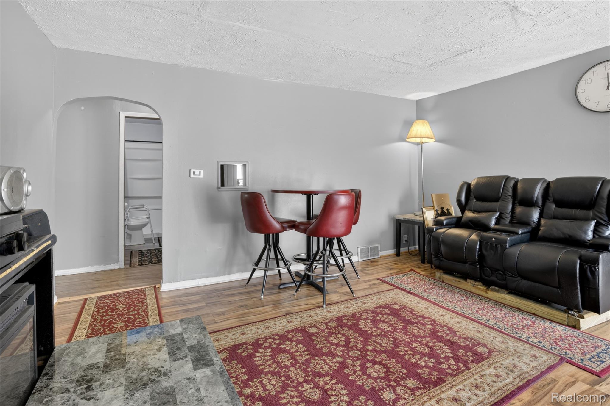 3095 Maywood Drive