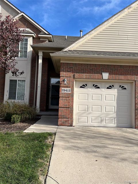 Photo of 29412 Woodpark Circle, Warren City, MI 48092 (MLS # 20251057415)