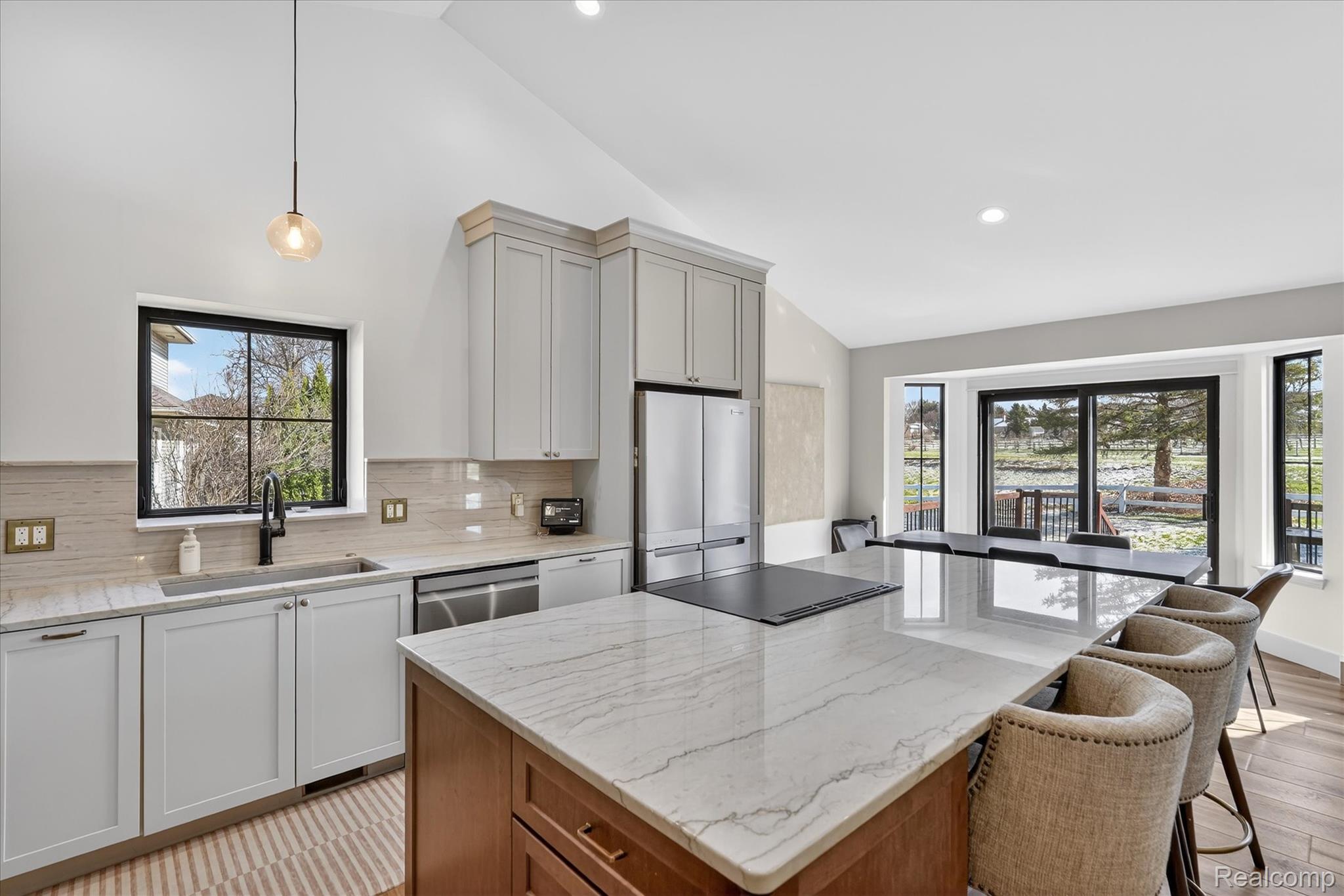 16529 W Horseshoe Trail