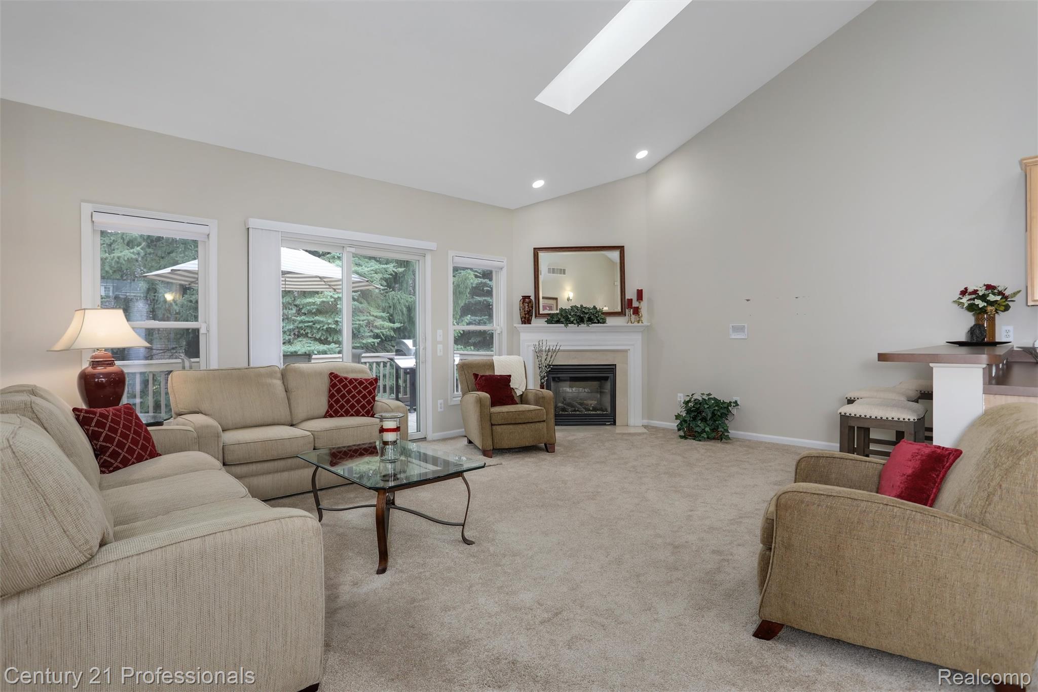 5540 River Park Drive