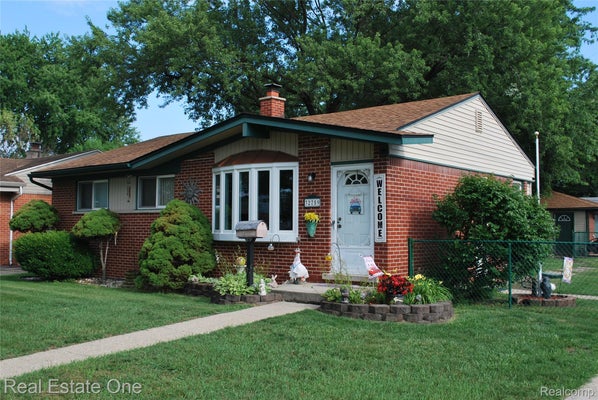 32759 BIRCHWOOD ST, WESTLAND, MI 48186 - Image b7de0c336f40b99eccf5575c5aa0e701/3191626327