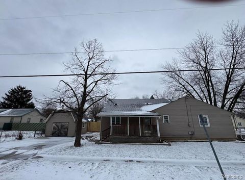 2099 Brady Avenue Burton City MI 48529