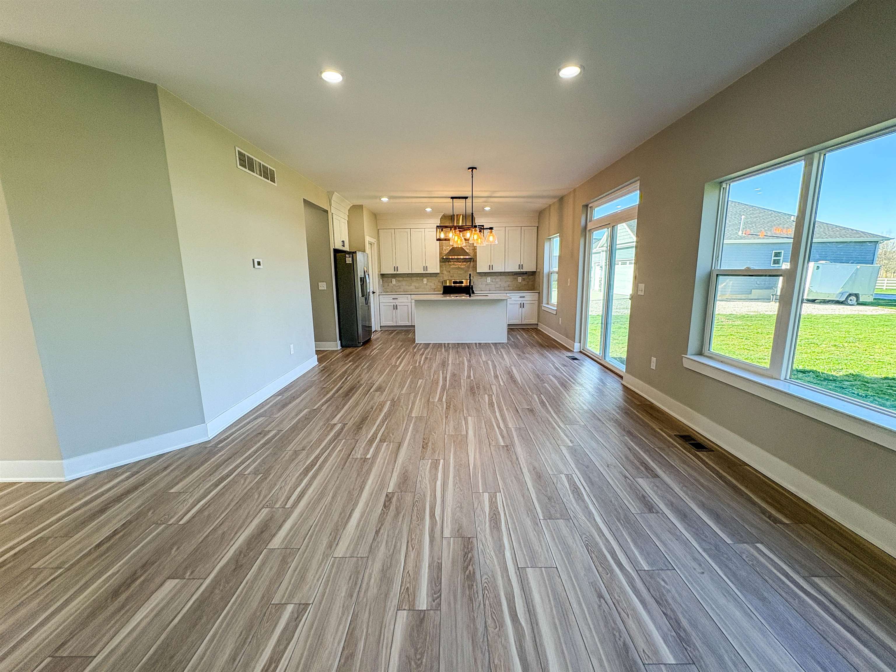 2465 Mcclellan Boulevard