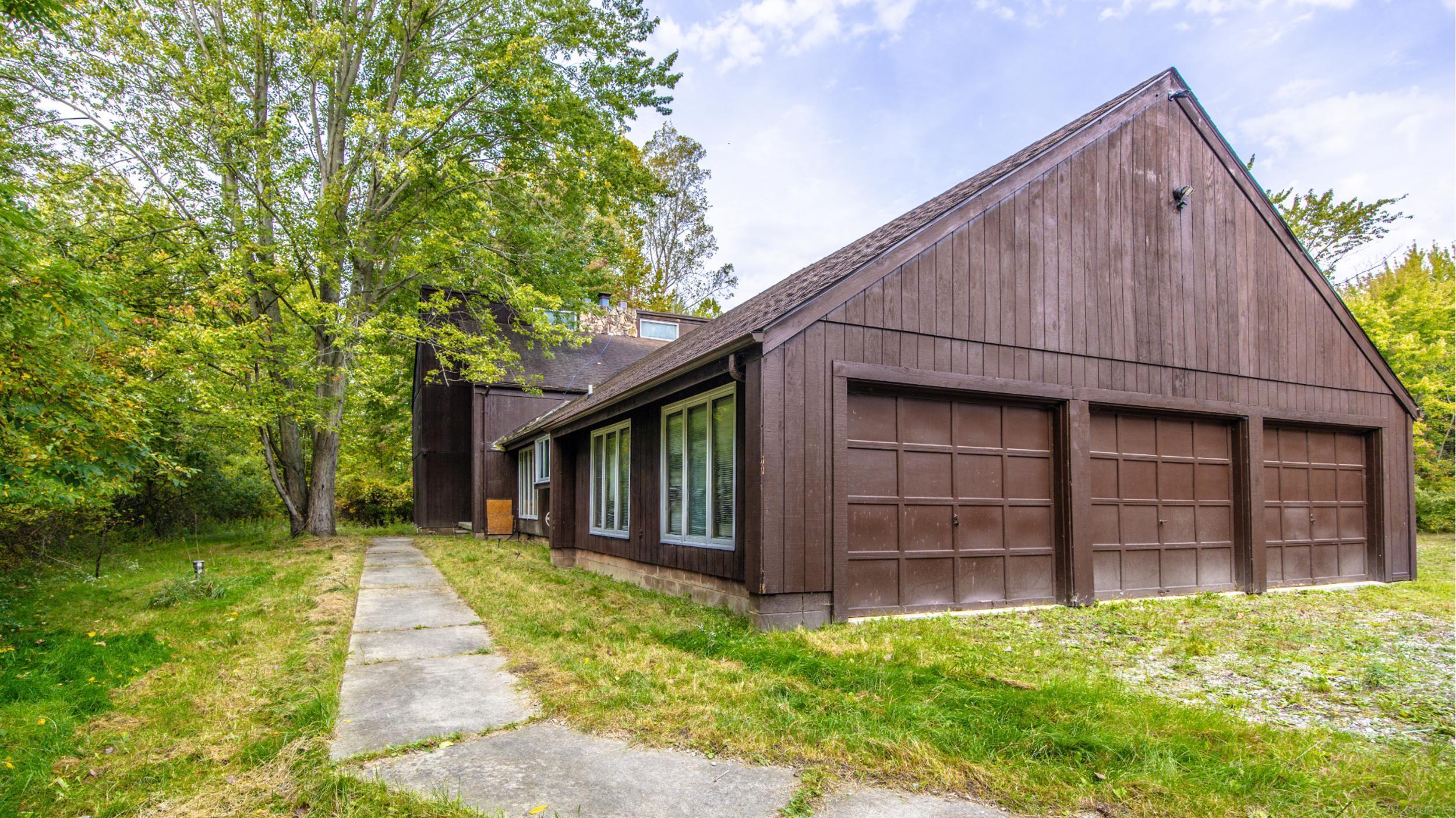 9202 Crawford Road