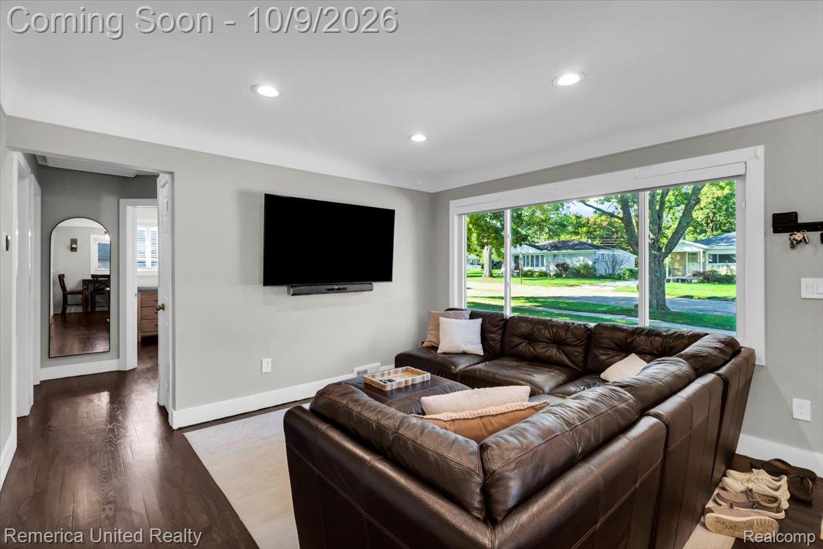 826 Squire Lane
