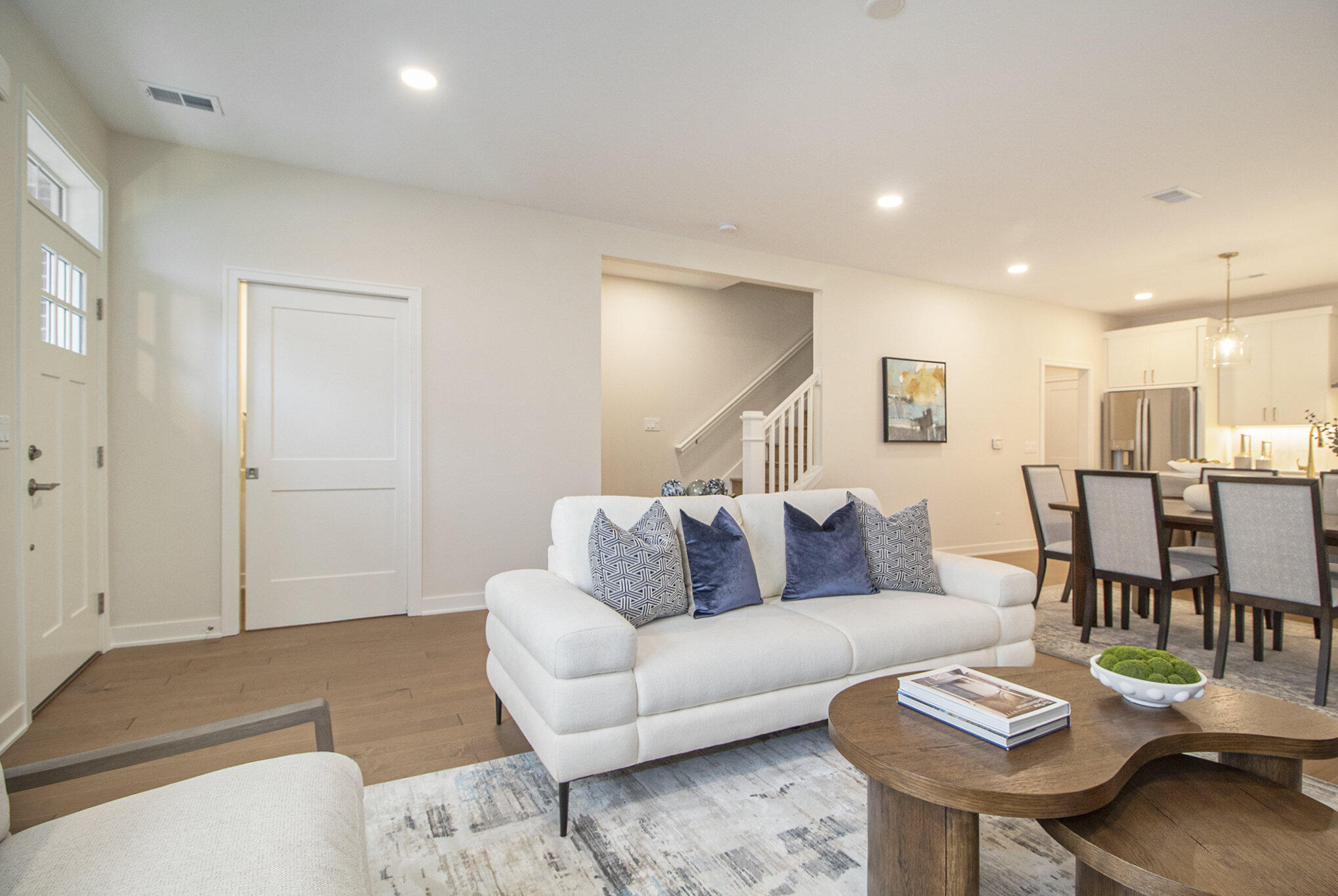 7933 Grand Street 44