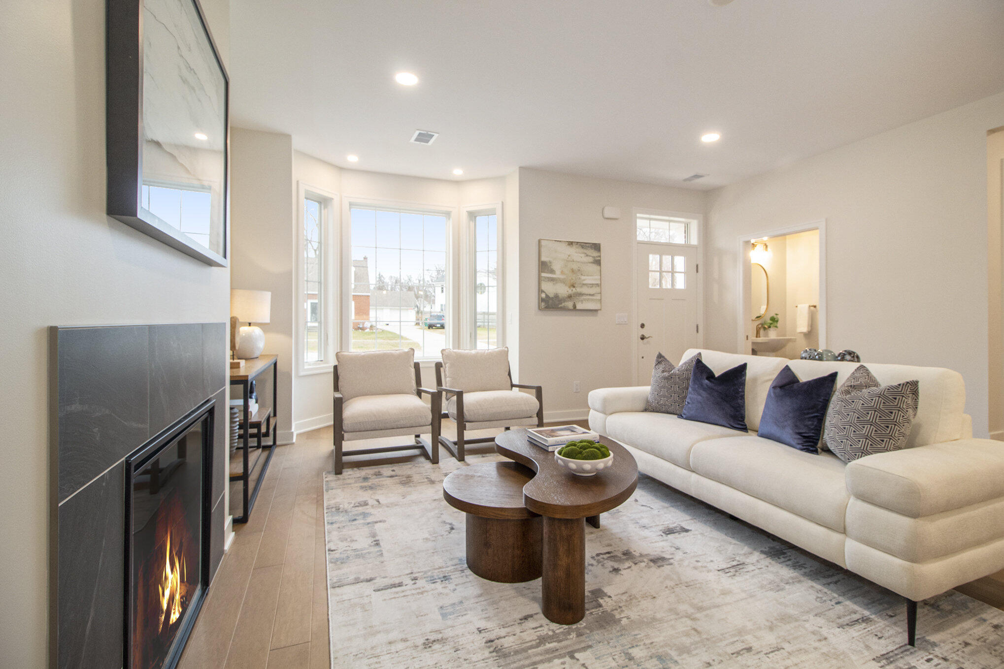 7933 Grand Street 44