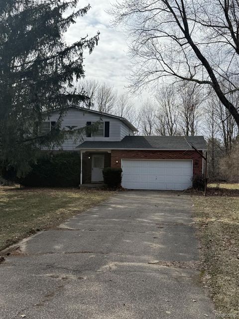 591 Gregory Drive Lapeer Township MI 48446