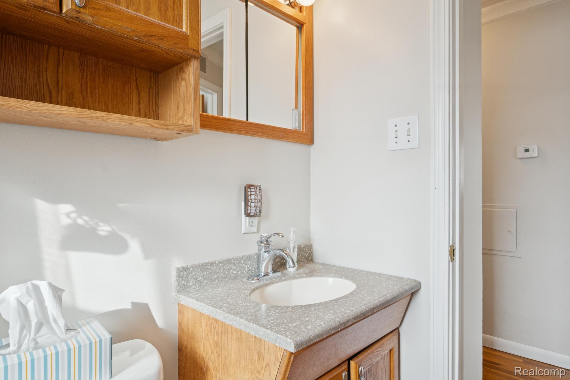 Flat Rock, Michigan 48134, United States, 3 Bedrooms Bedrooms, ,2 BathroomsBathrooms,Residential,Coming Soon,242897