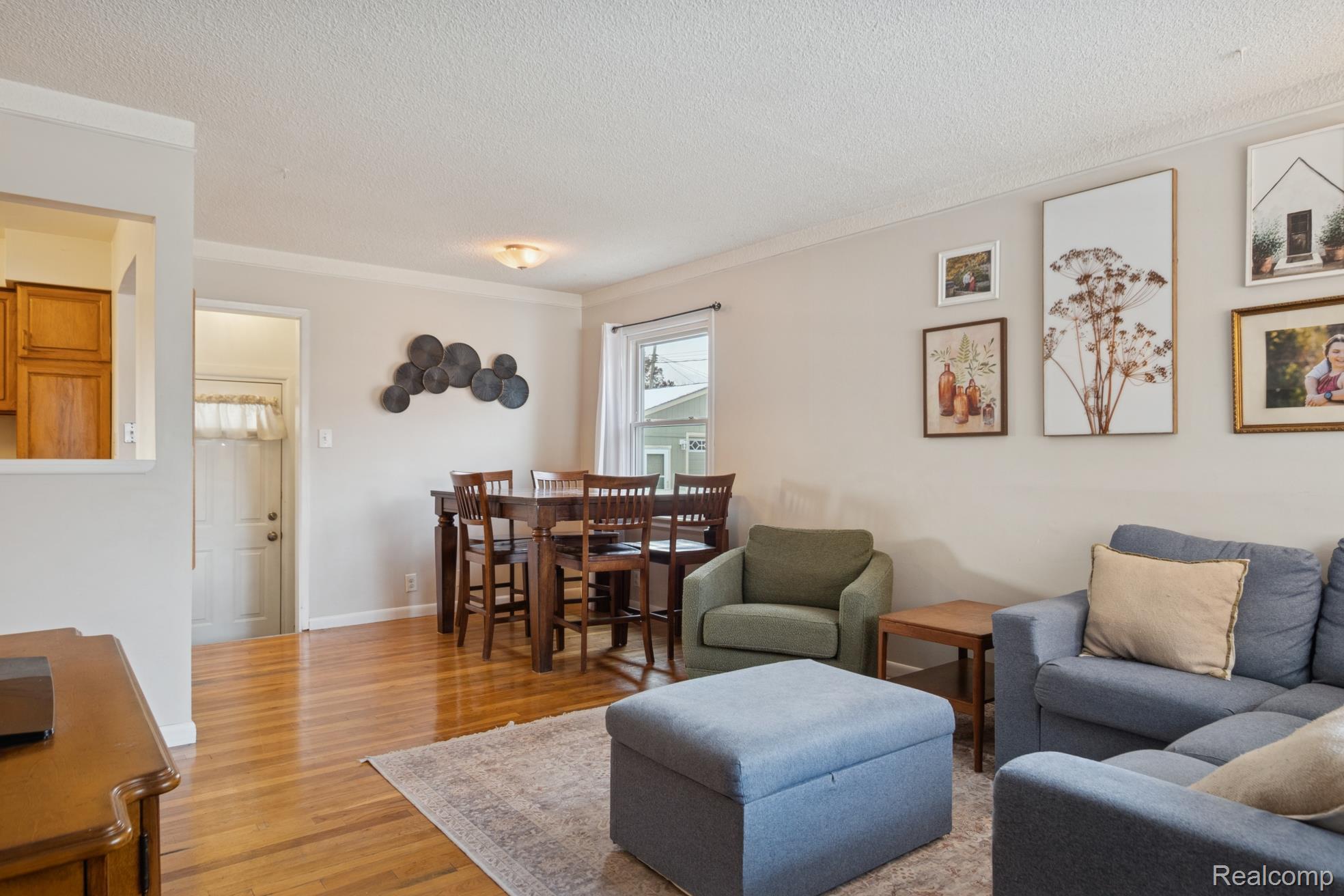 Flat Rock, Michigan 48134, United States, 3 Bedrooms Bedrooms, ,2 BathroomsBathrooms,Residential,Coming Soon,242897