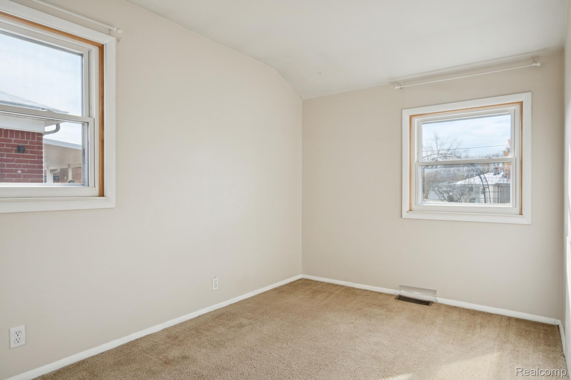 Flat Rock, Michigan 48134, United States, 3 Bedrooms Bedrooms, ,2 BathroomsBathrooms,Residential,Coming Soon,242897