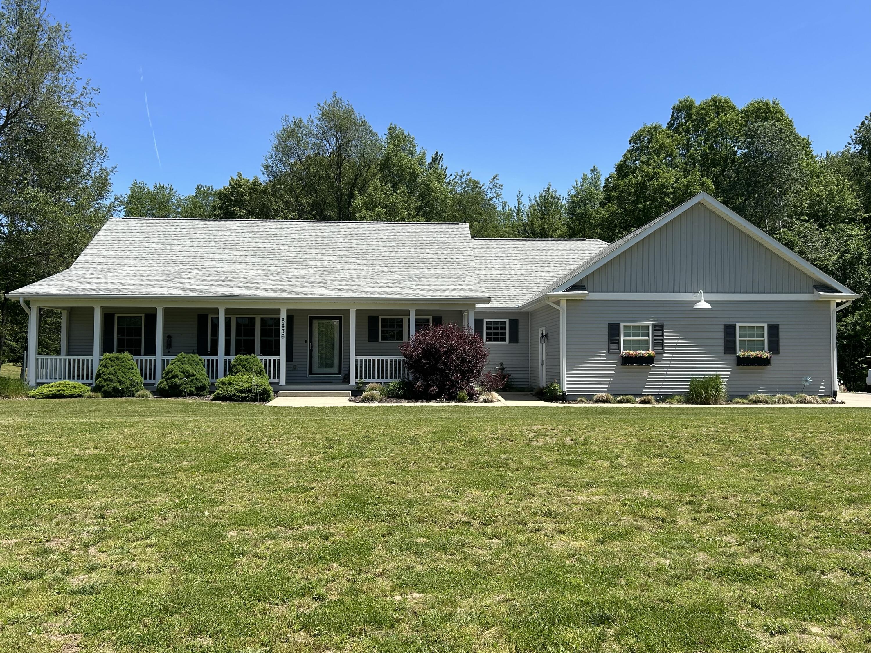 8436 2 1/2 Mile Road