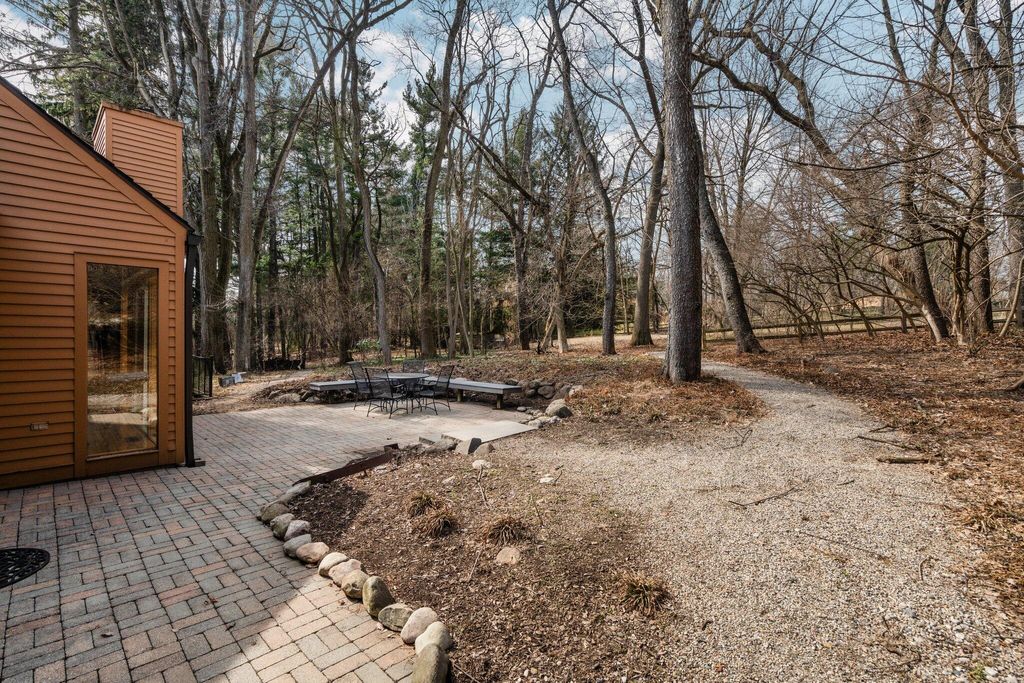 listing image 52