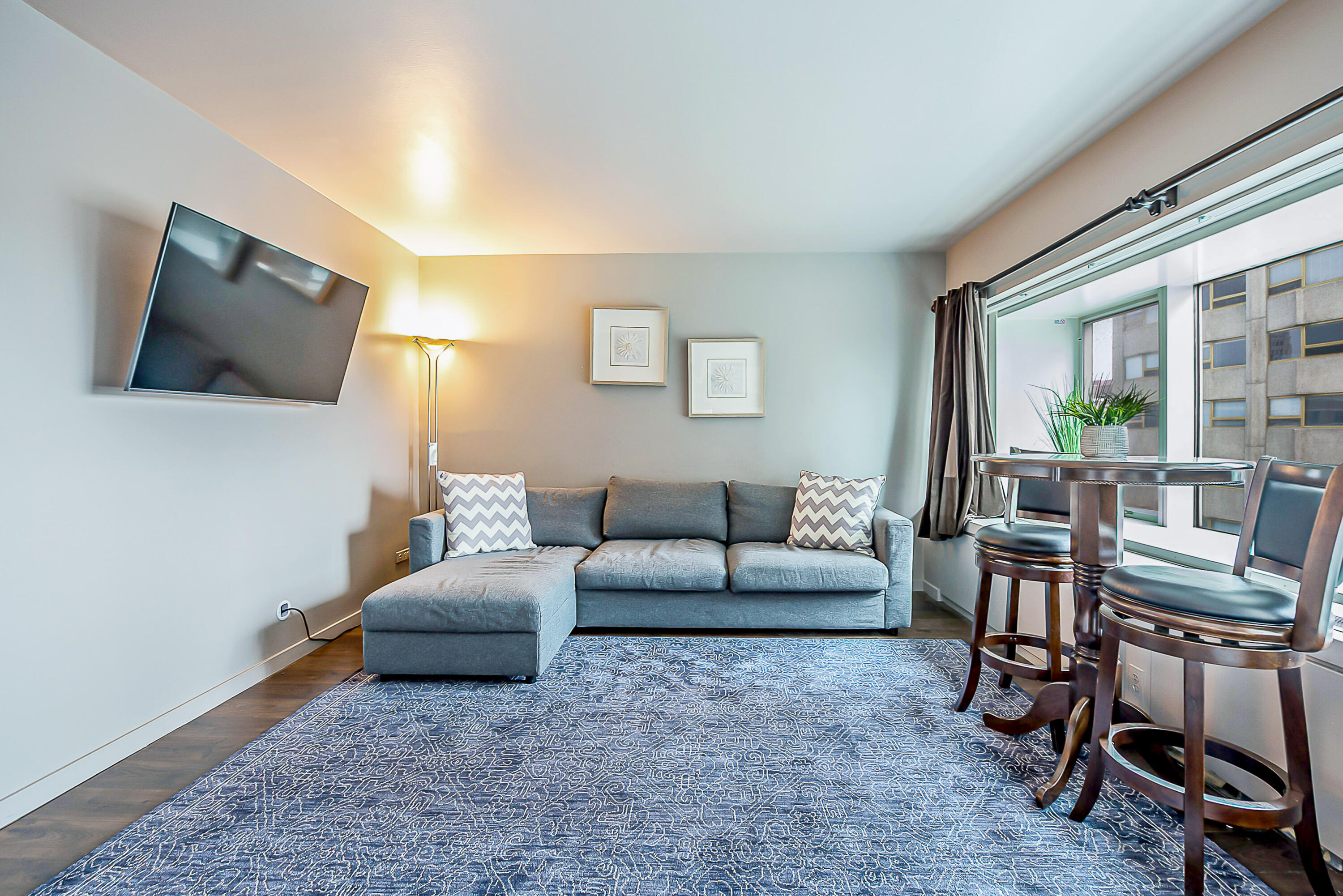 555 E William Street 5b