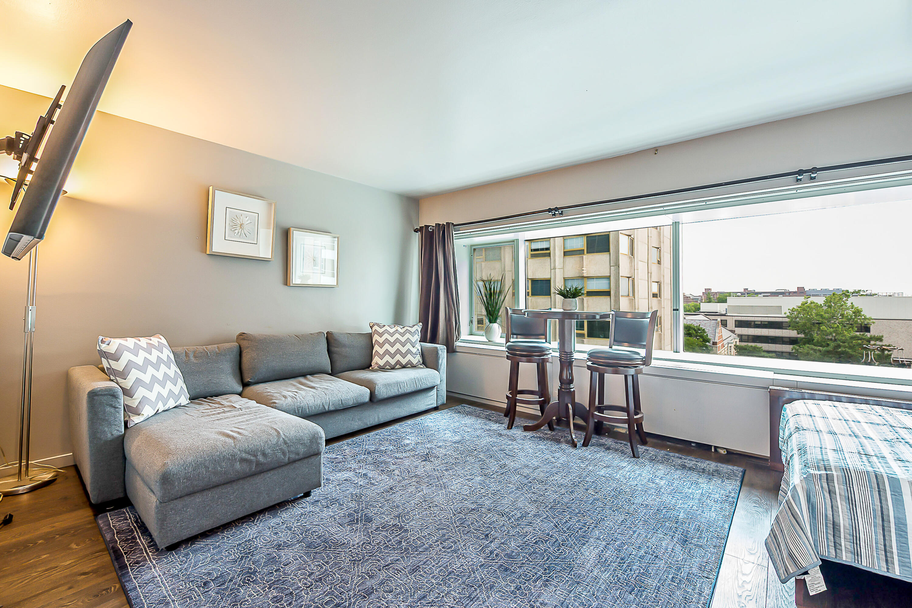 555 E William Street 5b
