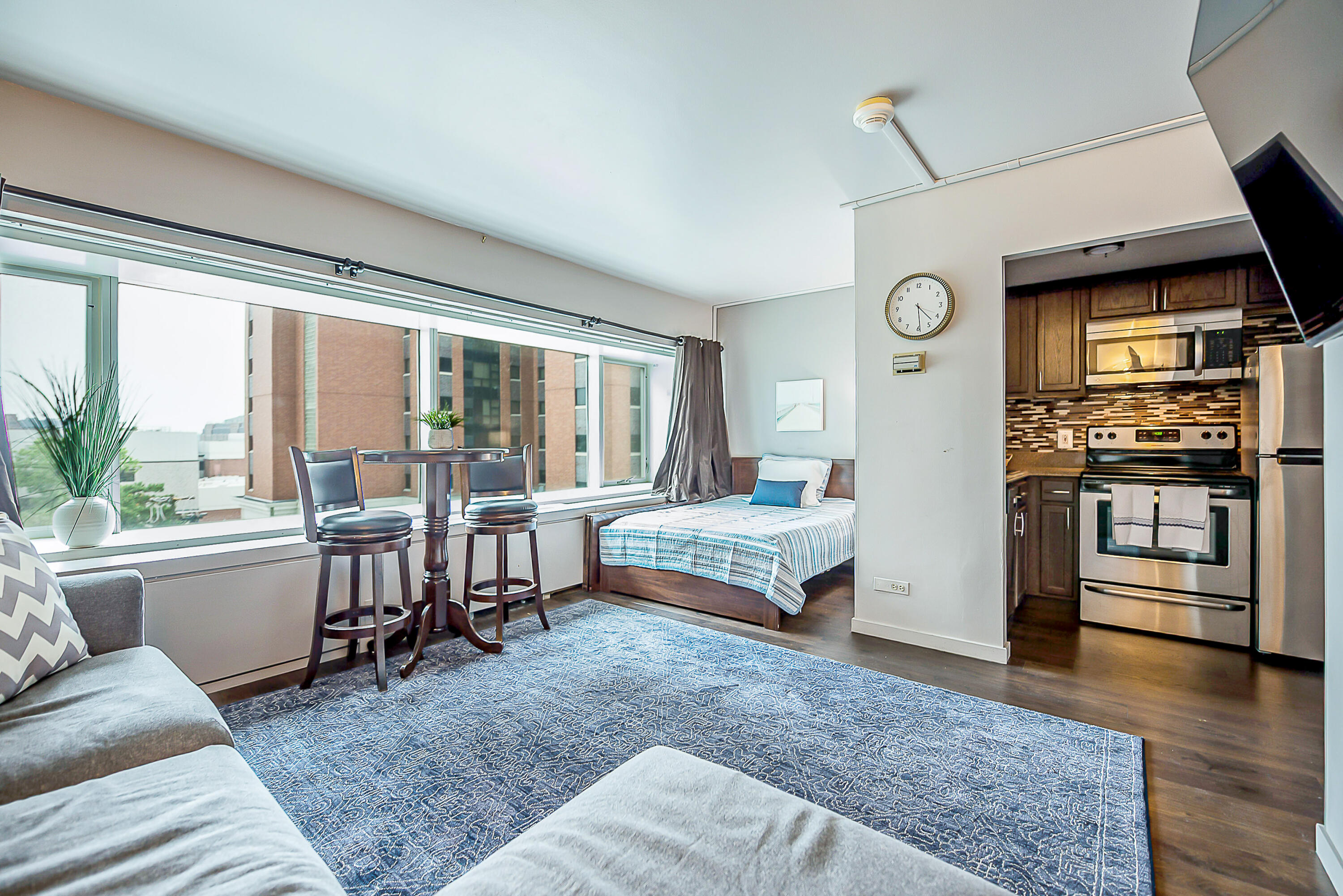 555 E William Street 5b