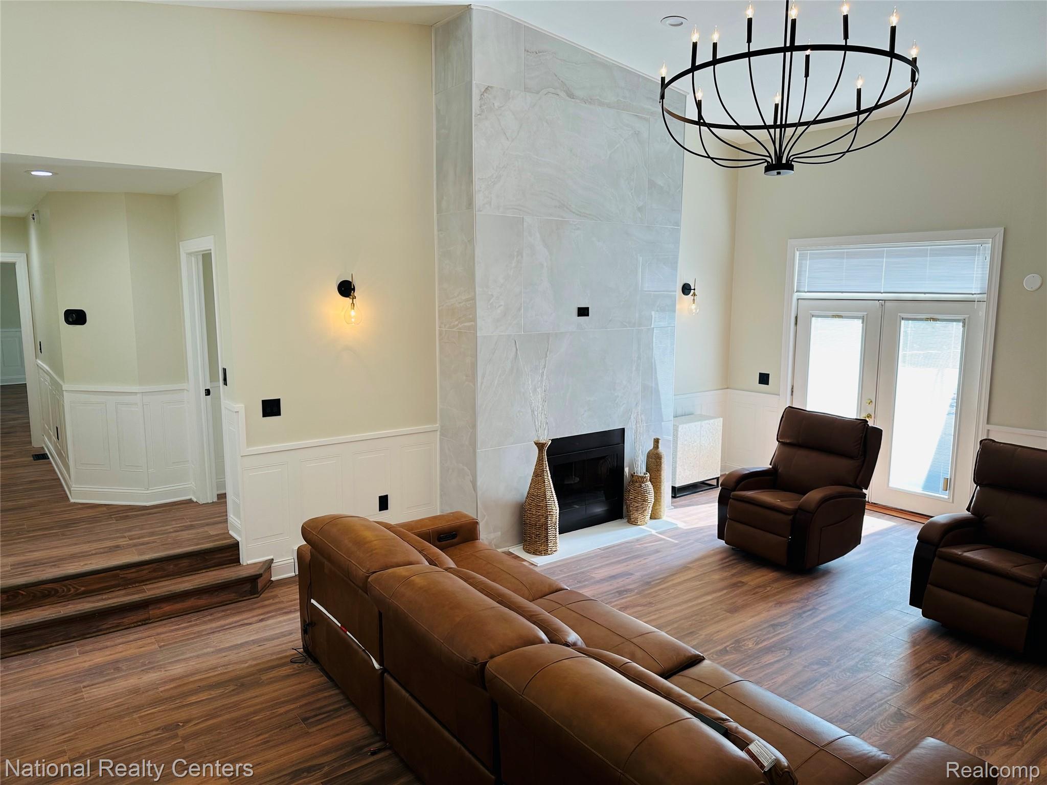 2851 Franklin Road