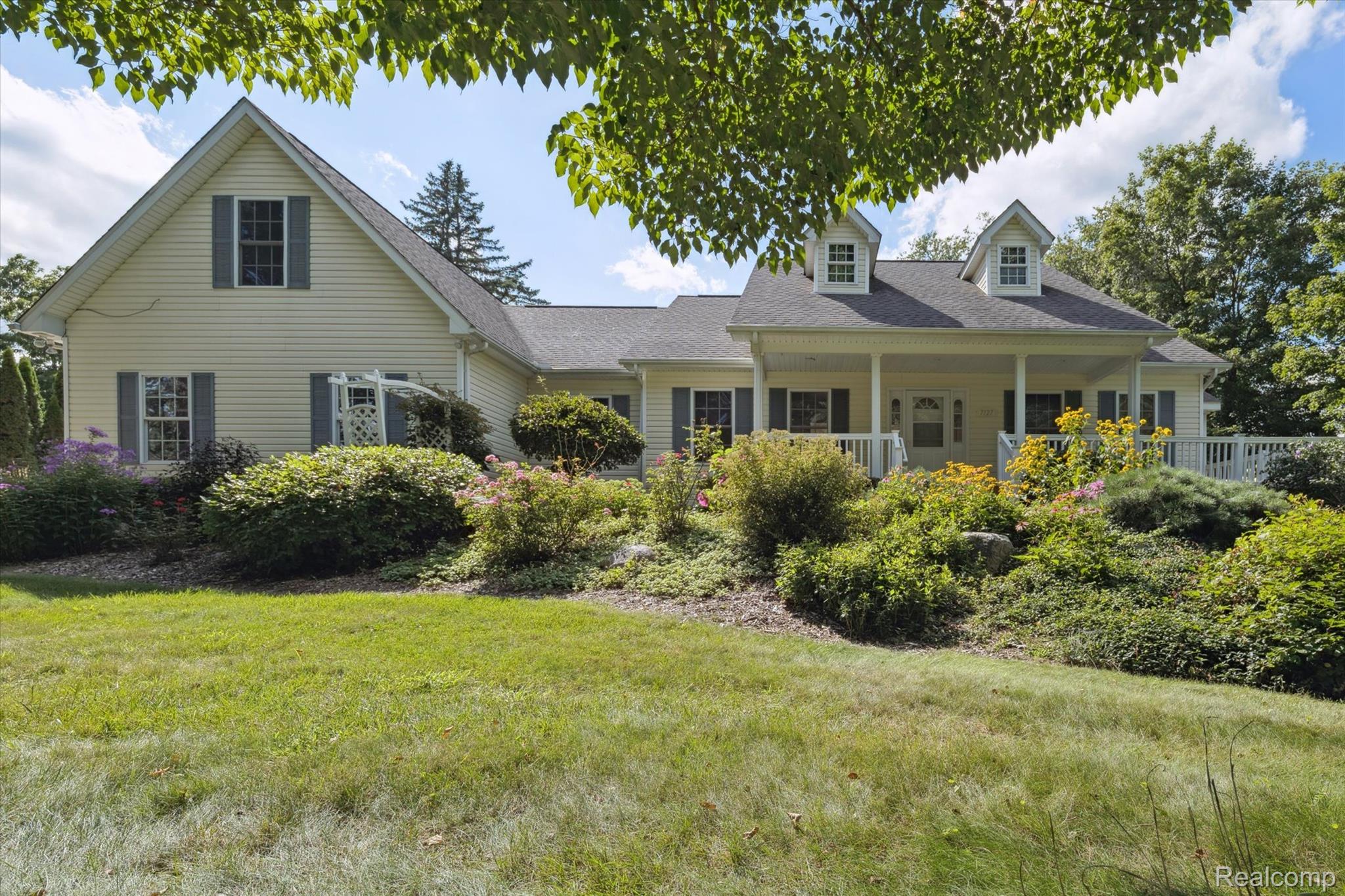 7127 Perry Lake Road